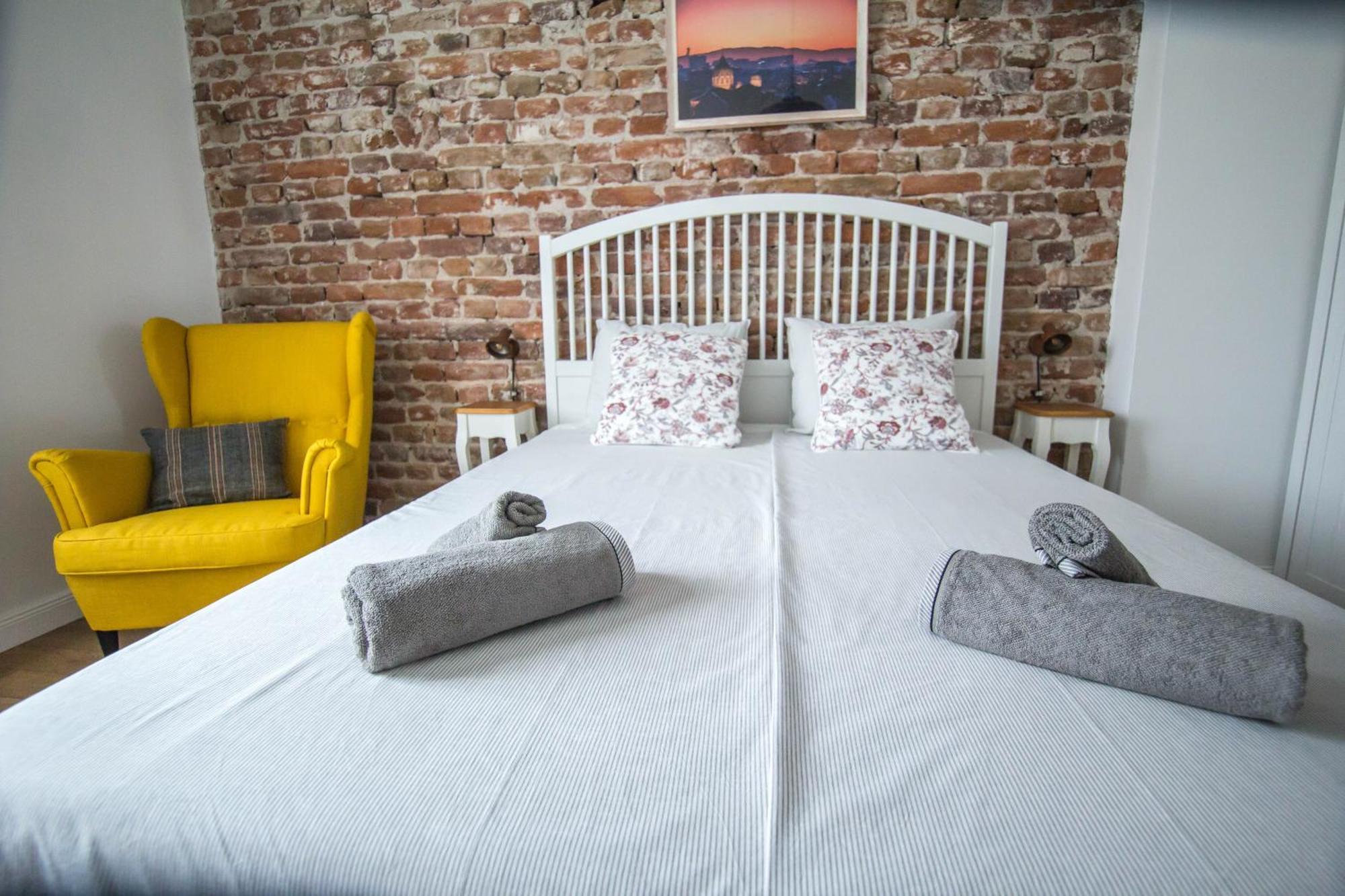 Lion'S Bridge Boutique 2Bdrm Apt, Top Center Gem Sofia Luaran gambar